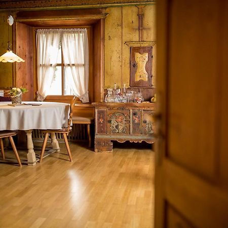 Pension An Der Linde Lagundo Bagian luar foto