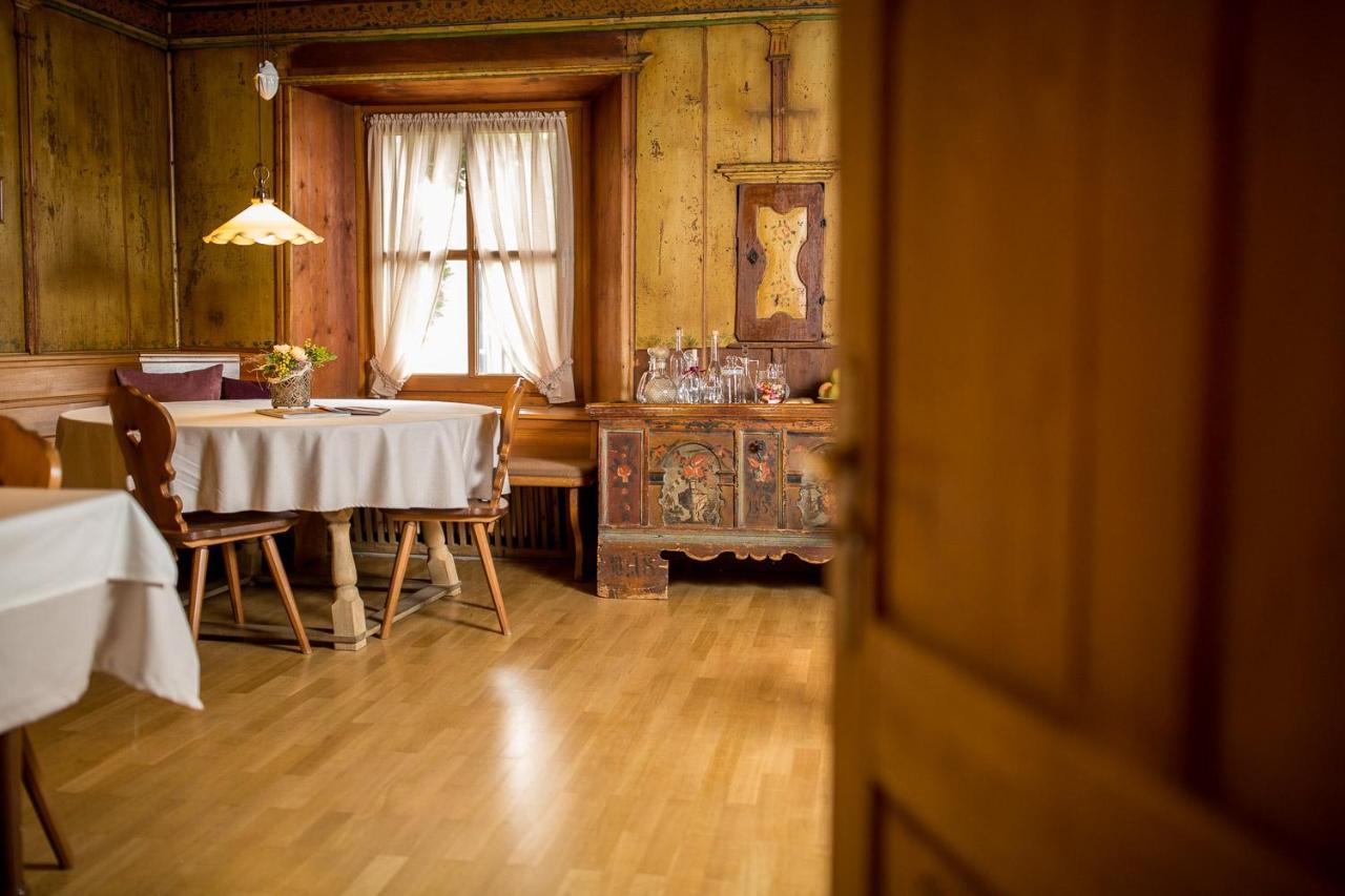 Pension An Der Linde Lagundo Bagian luar foto